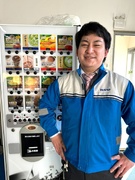 ルート配送ドライバー◆未経験歓迎／残業月20h以内／完休2日制／年間休日123日／家族・住宅手当あり1