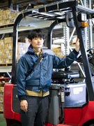 専門商社の倉庫作業スタッフ（ネジと付帯する建設資材担当）◆土日祝休み／残業代全額支給1