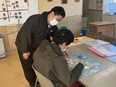 就労生活支援スタッフ◆年休120日！／6連休あり／残業月5hほど／住宅・家族手当／髪型自由3