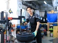 タイヤ交換スタッフ（未経験歓迎）◆設立62年目の安定企業／賞与3.3カ月分／定着率95％／夏季8連休2