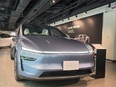 テスラ車の販売営業◆未経験歓迎／1年でマネージャーに昇格可能／完全週休2日制／年収1000万円も可能3