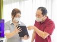 介護スタッフ◆未経験から年収400万円以上／有休含め年間130日休みも可／完休2日／月平均残業10h2