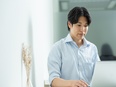 キャリアアドバイザー◆スタッフのフォロー中心／完休2日制／賞与最大7.5ヶ月分／残業月平均15H以下2