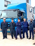 鋼材のドライバー（未経験歓迎）◆月収例32.5万円／土日休み／17時退社可能／長距離運転ナシ！1