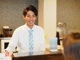 店舗運営スタッフ（店長候補）◆カフェ・洋菓子店・ベーカリーを展開／新規出店あり／昨年賞与2.5ヶ月分2