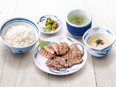 牛たん『ねぎし』の店舗運営スタッフ◆未経験歓迎／初年度月収30万円～／年間休日120日／月10日休み2