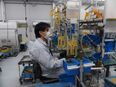 製造スタッフ◆日勤のみ／残業月4h／年休125日／土日祝休み／定着率90％以上／昨年賞与4ヶ月分3