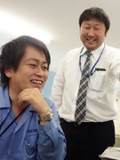 機械メンテナンス◆食品容器のセミオーダーメイド洗浄機／年休122日／土日祝休み／賞与年2回／面接1回1