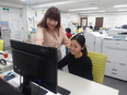 事務◆未経験歓迎／中途入社100％／月残業約10h／賞与年2回／上場グループの安定性・福利厚生充実2