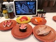 『魚べい』の店舗運営スタッフ◆入社2年目で年収420万以上可／月9～10日休み／東証スタンダード上場3