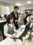 専門商社の事務◆未経験OK！／残業ほぼなし／年間休日120日以上／各種手当充実／マイカー通勤可能！1