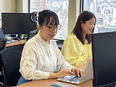 事務スタッフ◆書類選考通過率95％／教育・サポート体制充実／残業1日10分ほど／ネイルOK・服装自由3