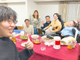 生活支援スタッフ◆入職祝金20万円／残業月10h以下／完休2日／奨学金返済支援あり／社員定着率90%2