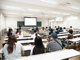 大学事務職員(入試運営や募集広報を担当)◆令和7年度賞与4.45ヶ月分/夏季休暇10日/住宅手当あり2