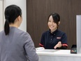 レンタカーの受付接客スタッフ◆未経験歓迎／普免があればOK／完休2日／連休可／賞与3.5～4.5ヶ月3