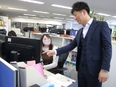 ルート営業◆東証スタンダード上場G／実働7.5時間／残業月平均10時間／年間休日128日／土日祝休み3