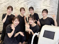 受付接客スタッフ（未経験歓迎）◆月収30万円可能！／無料で全身脱毛受け放題／完週休2日／原則定時退社2