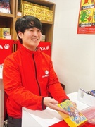 ポケモンカード専門店の店舗運営スタッフ◆店長候補／年休125日／残業20h以下／早期キャリアUPも！1