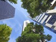 Webディレクター（未経験歓迎）◆年休121日／月給27万円～／昇給機会は毎月／一人暮らし応援制度有2